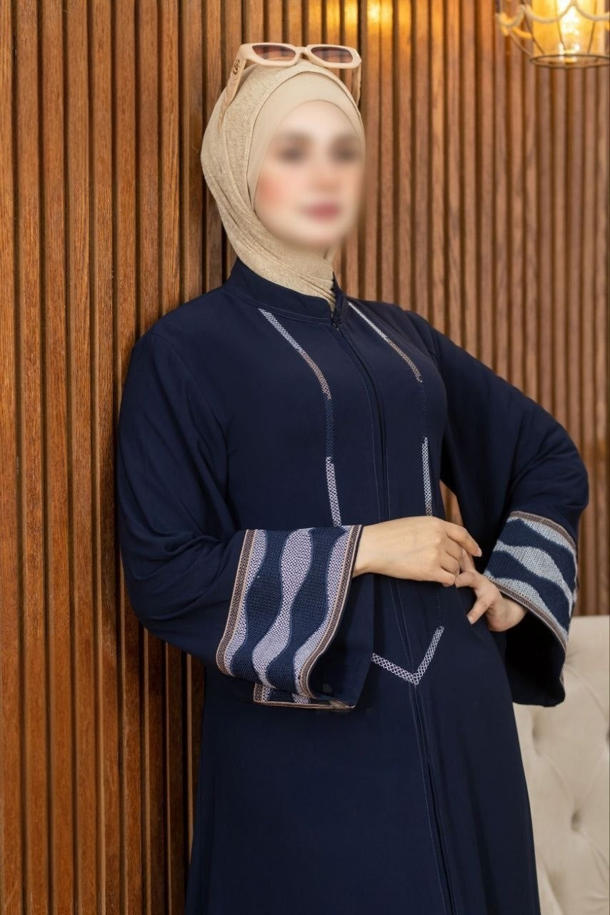 Closed Abaya With Embroidered Cuffs (4 Colors)